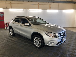Mercedes GLA200
