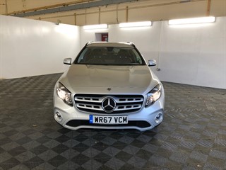 Mercedes GLA200