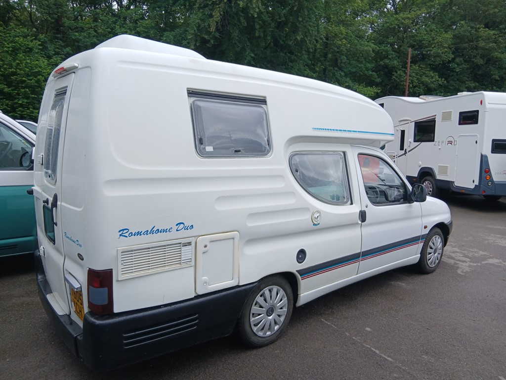 1999 Romahome Duo White