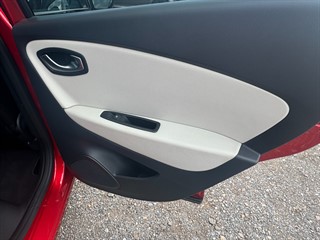 Used Renault Captur from Stow Car Company