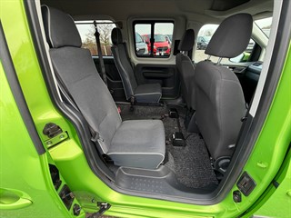 Used Volkswagen Caddy Maxi Life from Stow Car Company