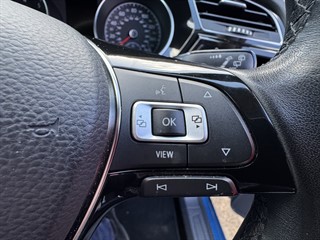 Used Volkswagen Touran from Stow Car Company