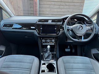 Used Volkswagen Touran from Stow Car Company