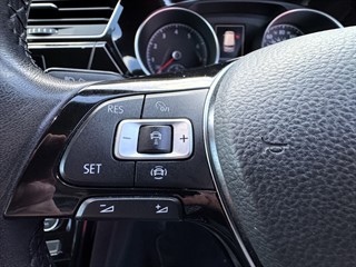 Used Volkswagen Touran from Stow Car Company