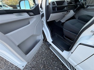 Used Volkswagen Transporter from Stow Car Company