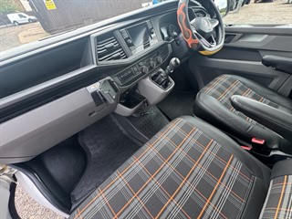 Used Volkswagen Transporter from Stow Car Company