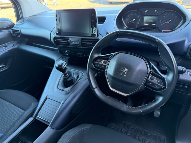 Used Peugeot Rifter