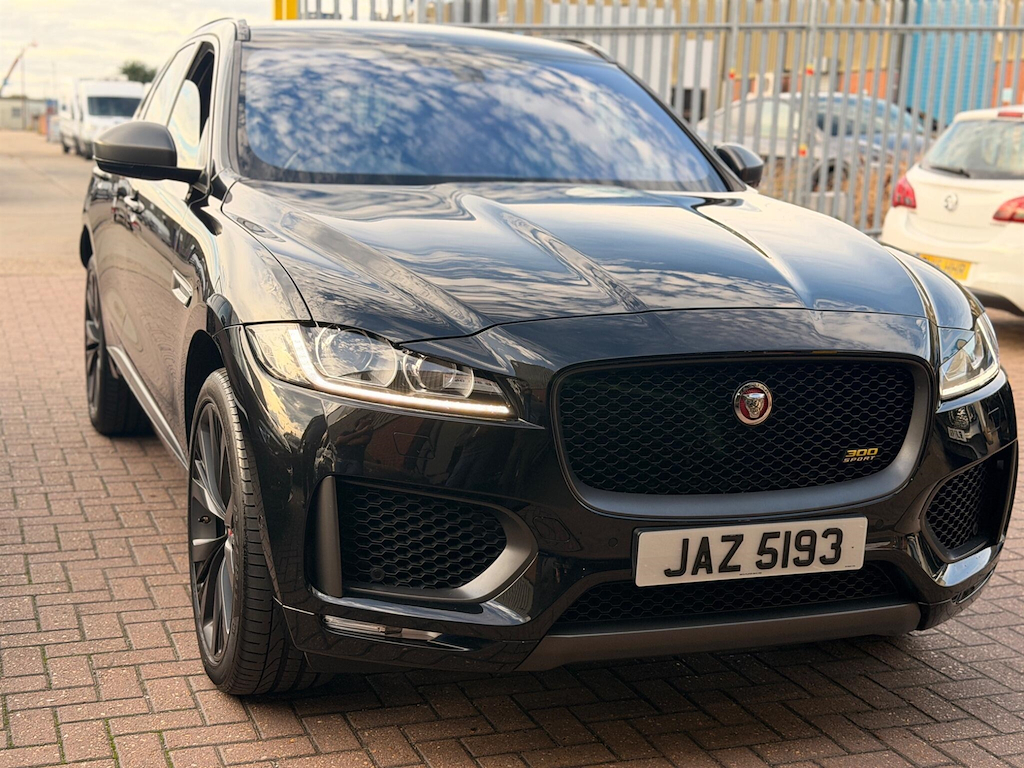 Jaguar F-Pace