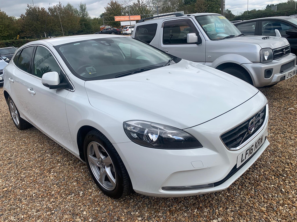 Volvo V40