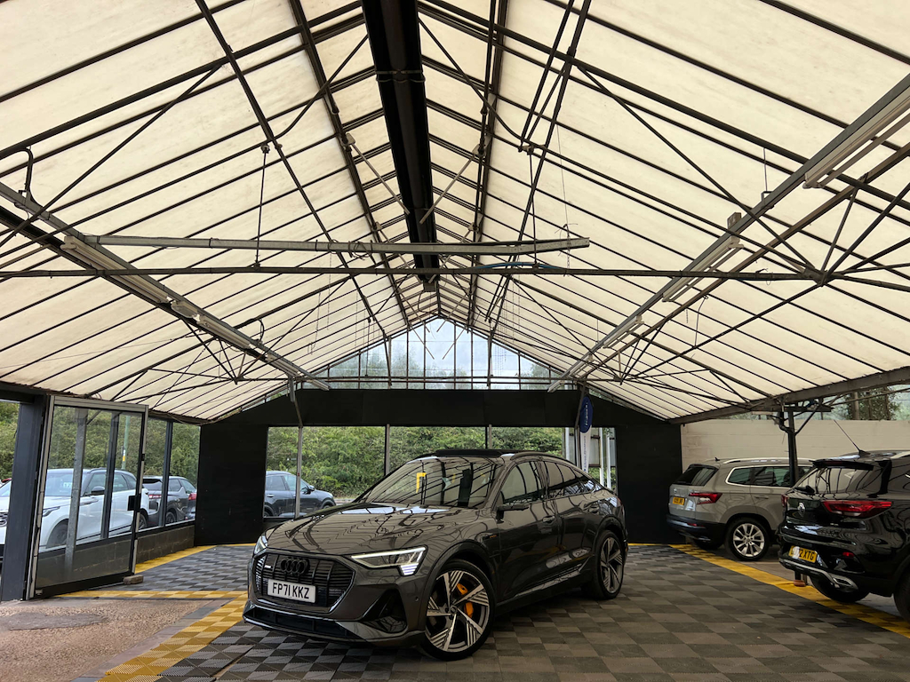Audi E-tron