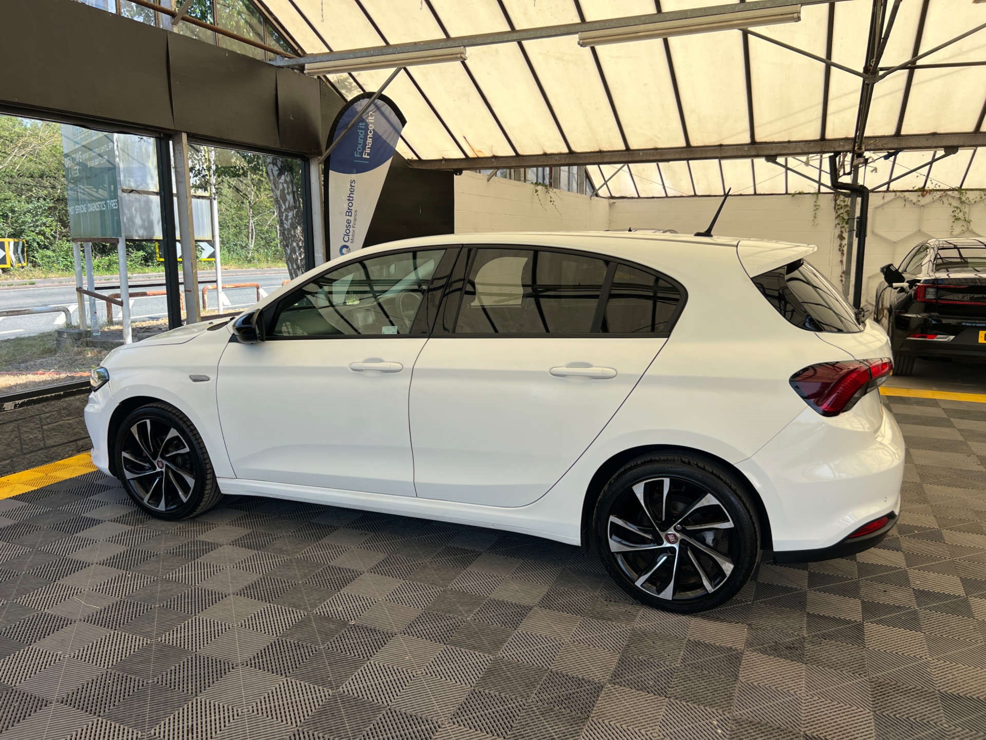 2018 Fiat Tipo thumbnail 7