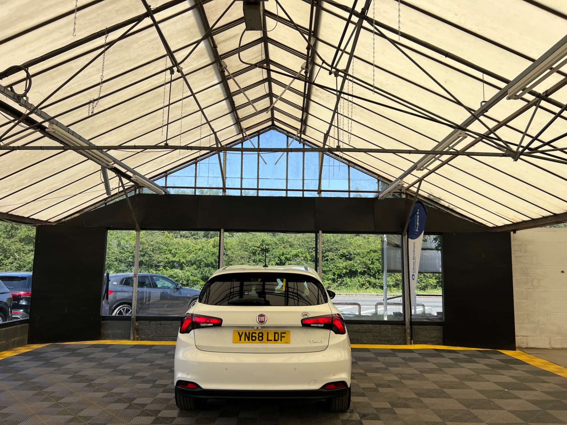 2018 Fiat Tipo thumbnail 8