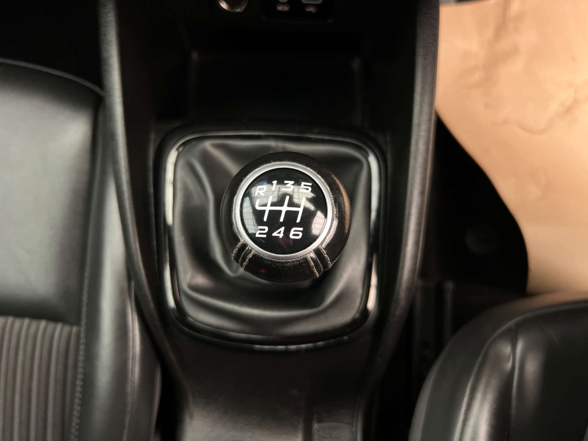 2018 Fiat Tipo thumbnail 23