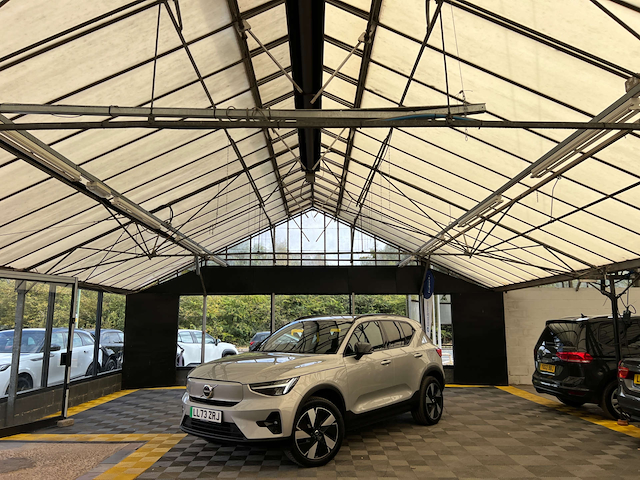 2023 Volvo XC40
