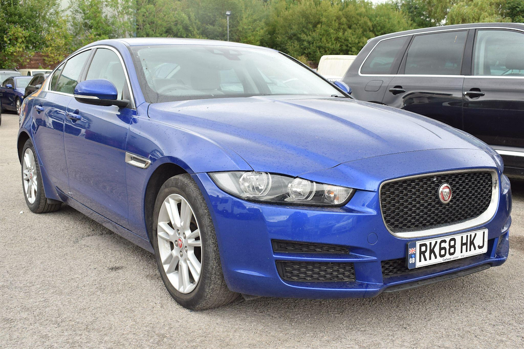 Jaguar Xe