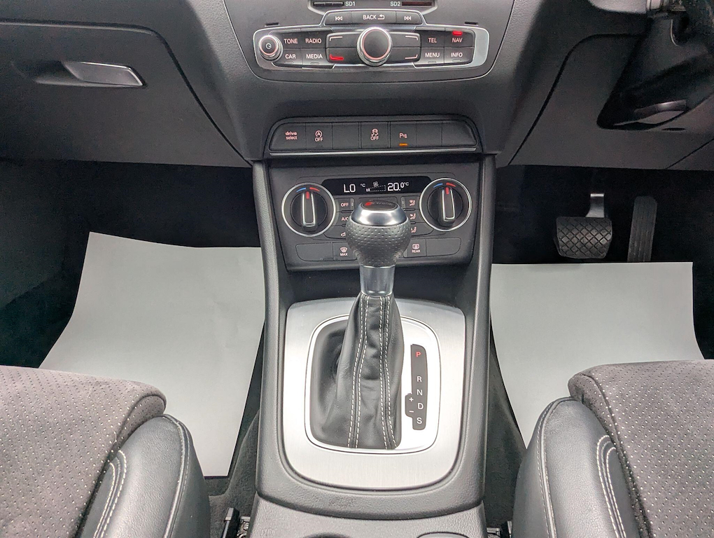 2015 Audi Q3 — image 8