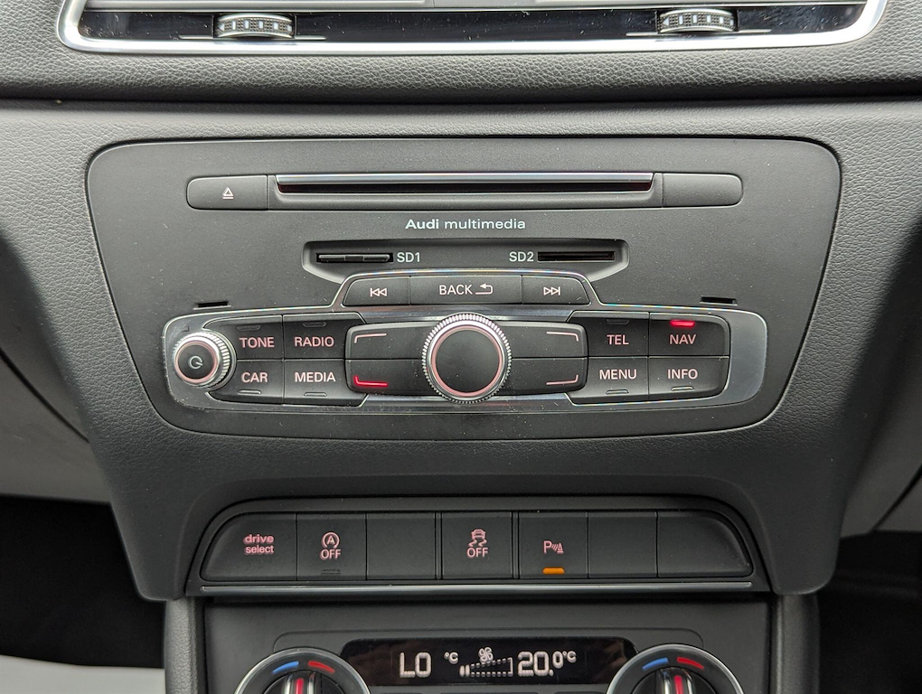 2015 Audi Q3 — image 16