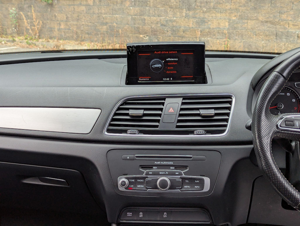 2015 Audi Q3 — image 11