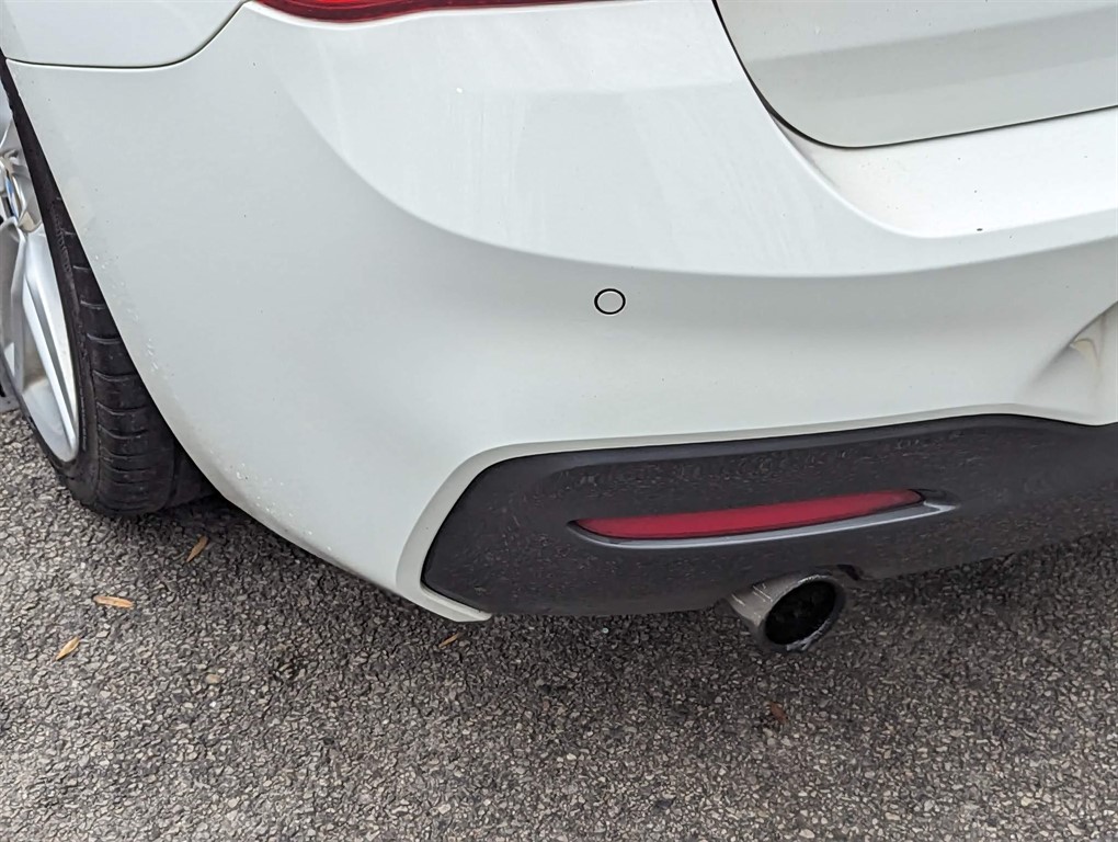 2016 BMW 118i — image 26