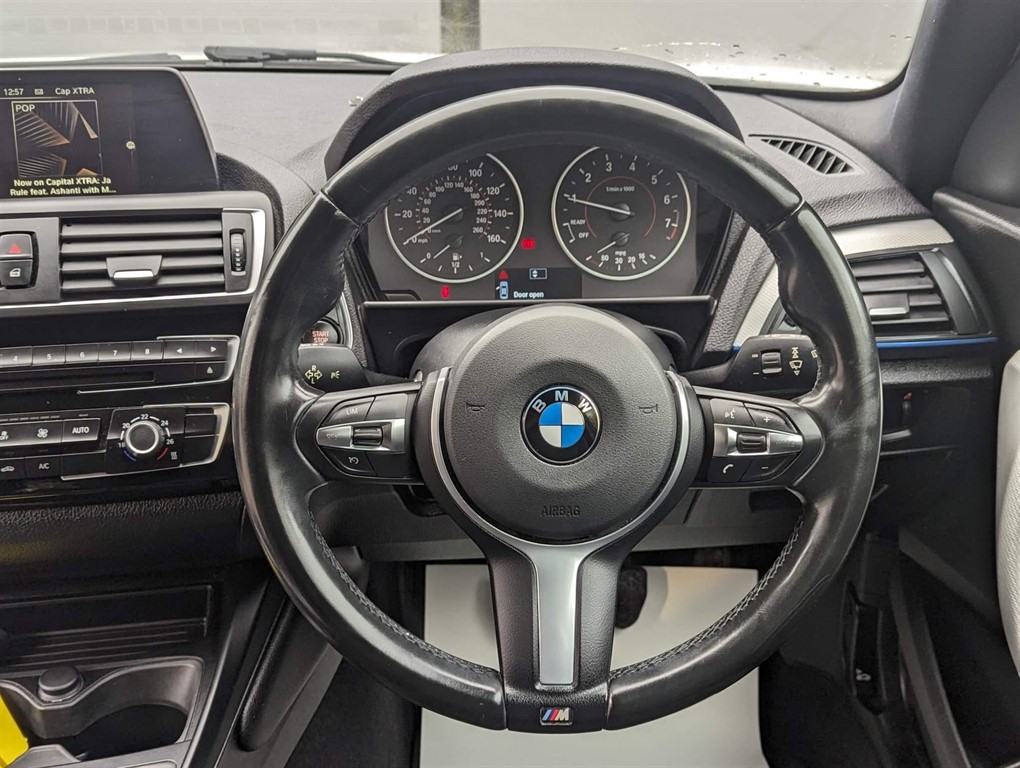 2016 BMW 118i — image 40