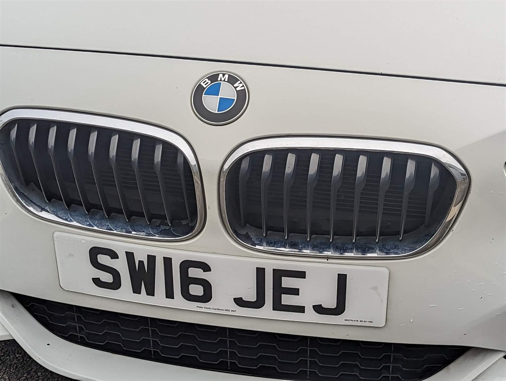 2016 BMW 118i — image 20