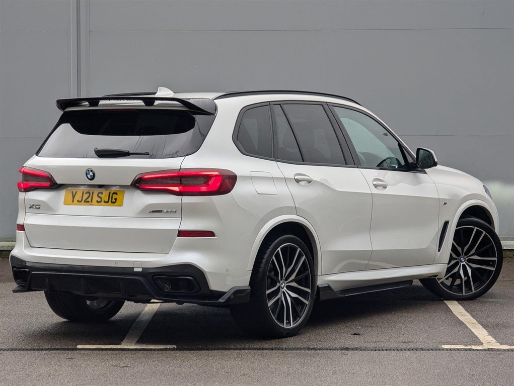 2021 BMW X5 — image 3