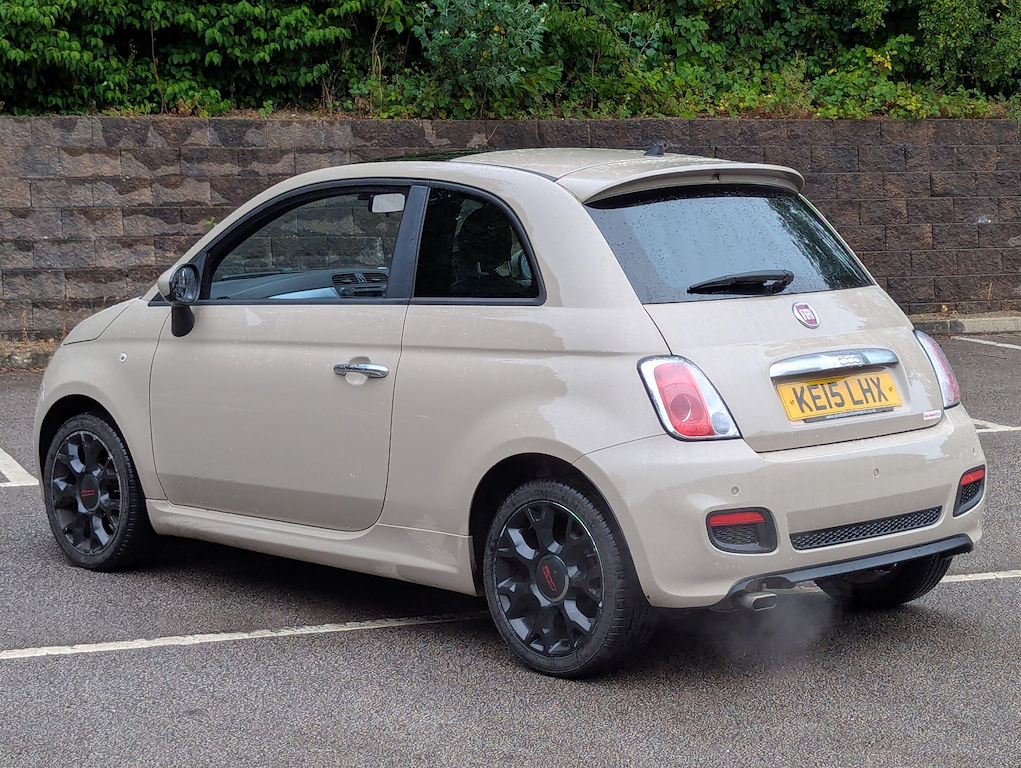 2015 Fiat 500 — image 2
