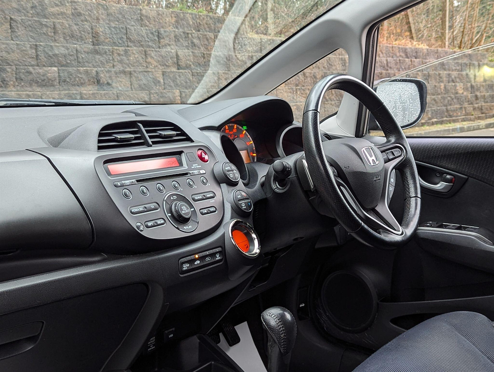2014 Honda Jazz — image 9