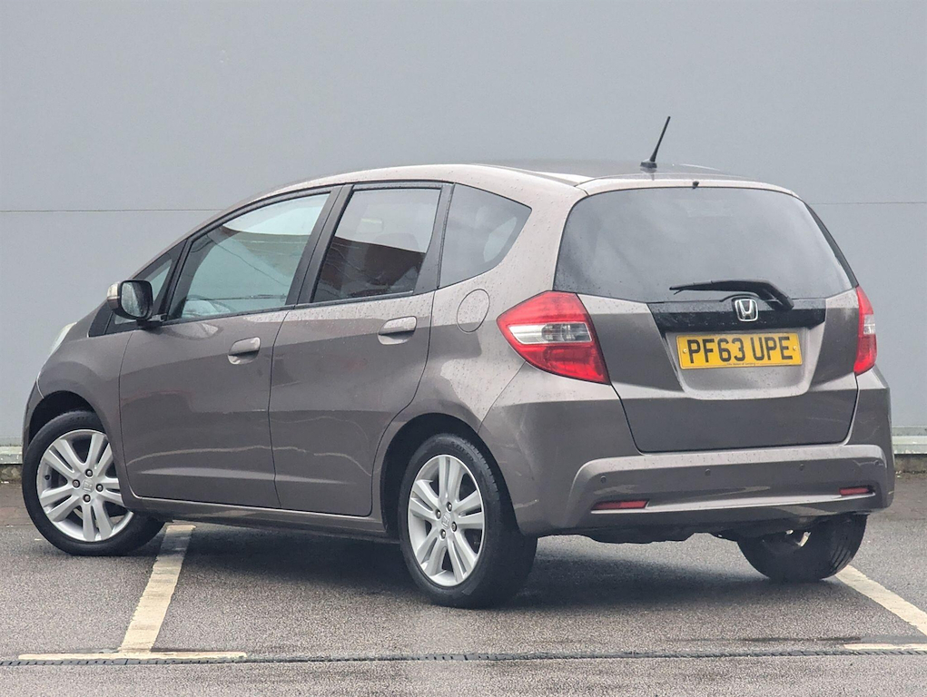 2014 Honda Jazz — image 2