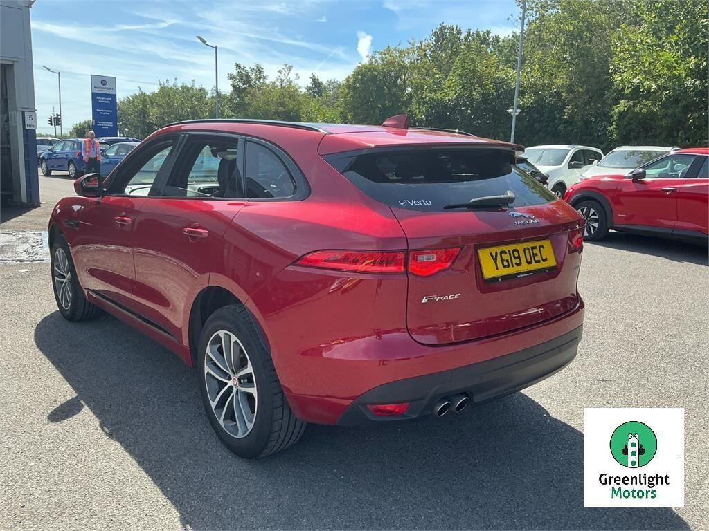 2019 Jaguar F-PACE — image 2