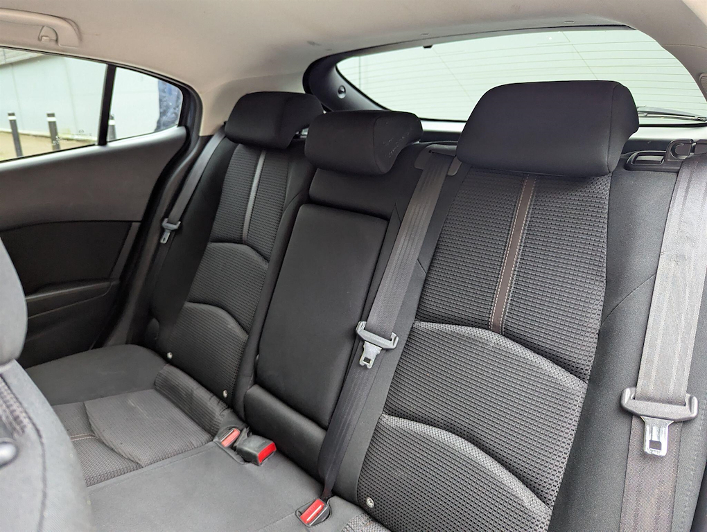 2018 Mazda Mazda3 — image 31