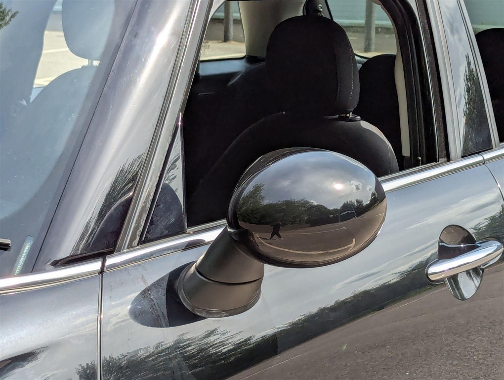 2015 MINI Hatch — image 15