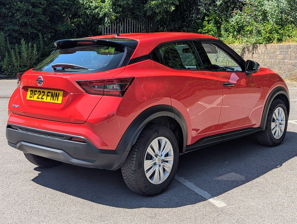 2022 Nissan Juke — image 3