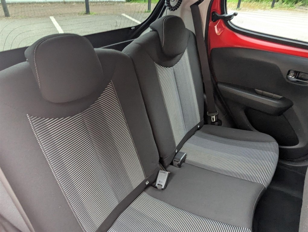 2017 Peugeot 108 — image 12
