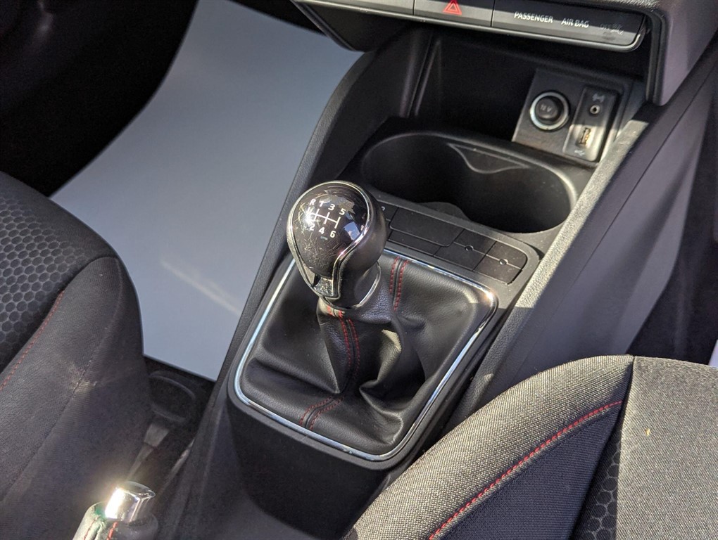 2017 SEAT Ibiza — image 8