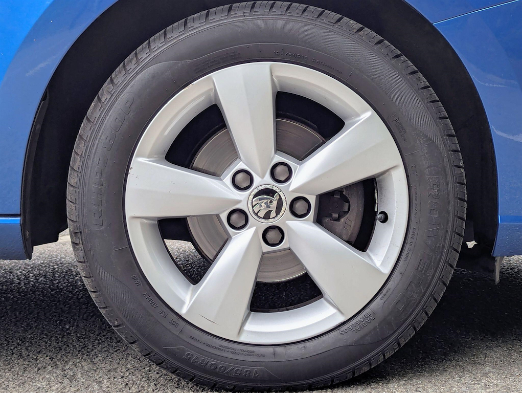 2015 Skoda Fabia — image 6