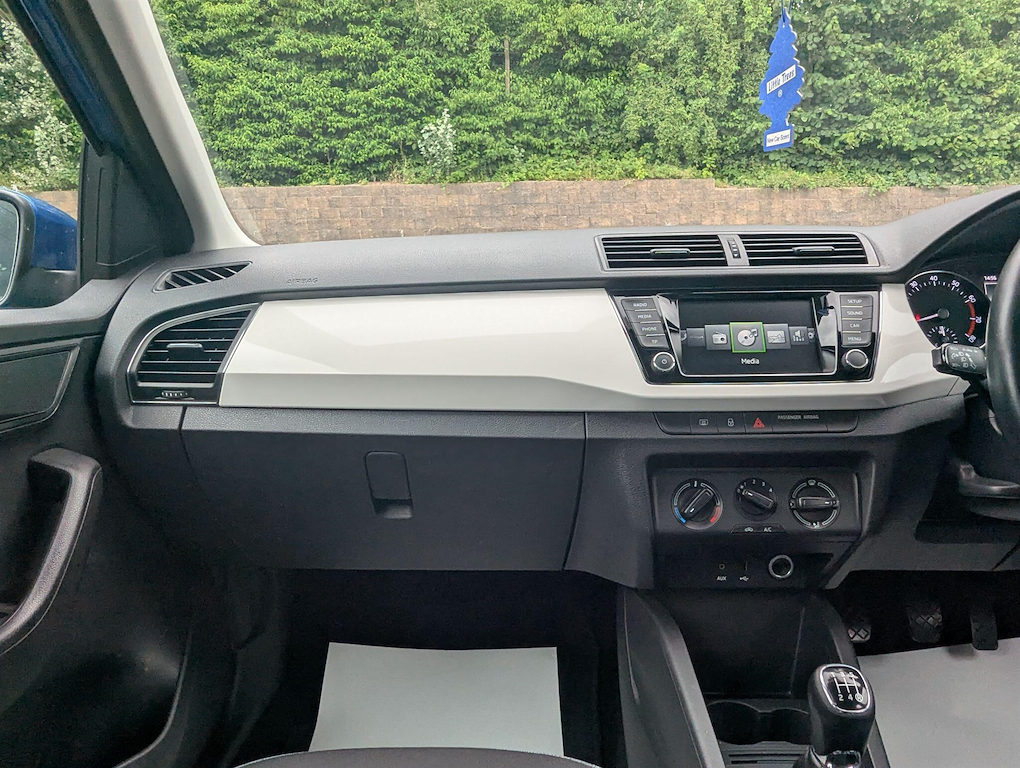 2015 Skoda Fabia — image 16