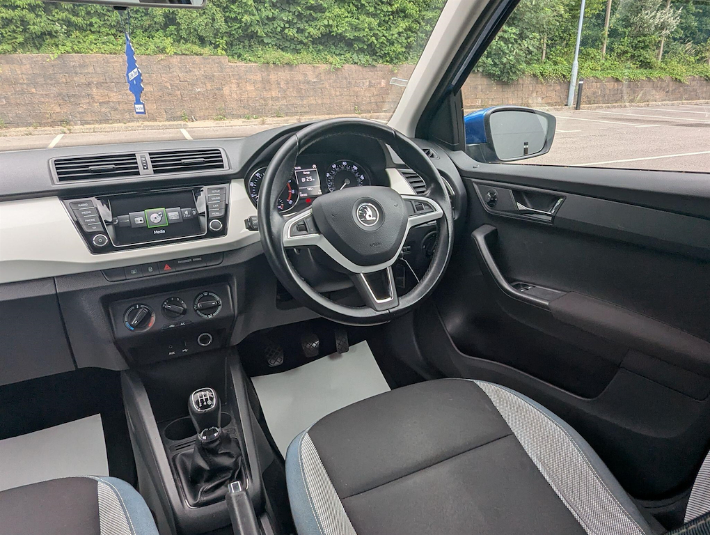 2015 Skoda Fabia — image 15