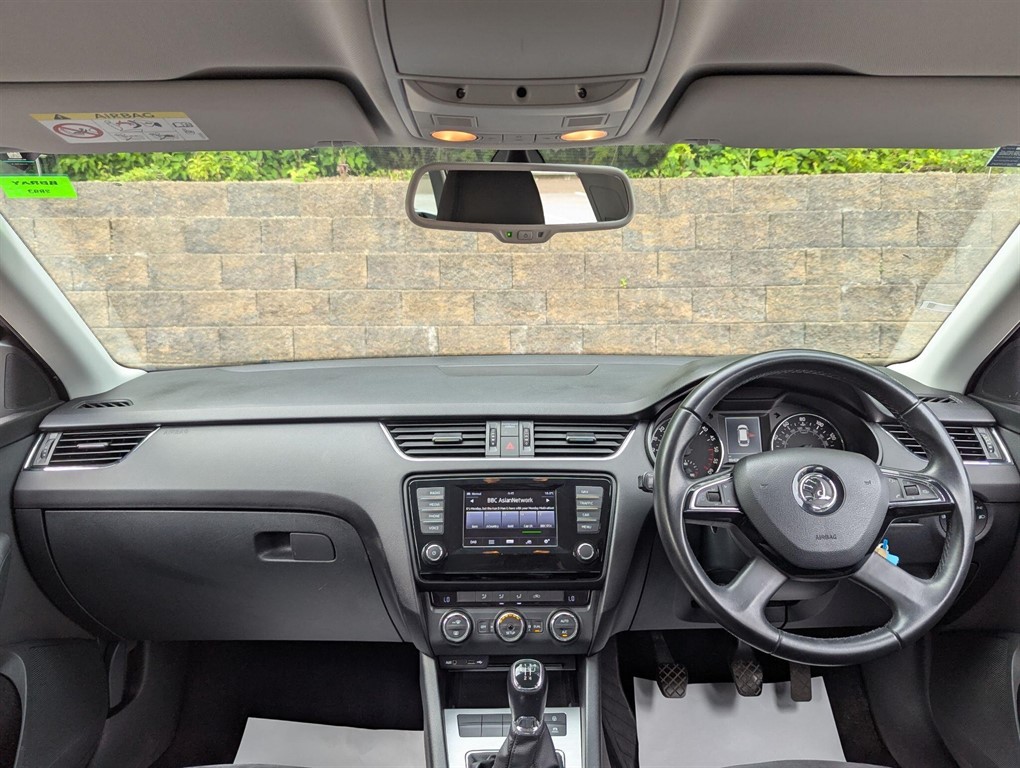 2016 Skoda Octavia — image 13