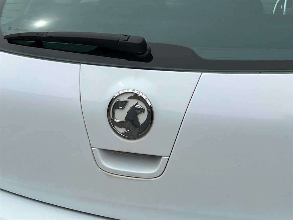 2015 Vauxhall Astra — image 28