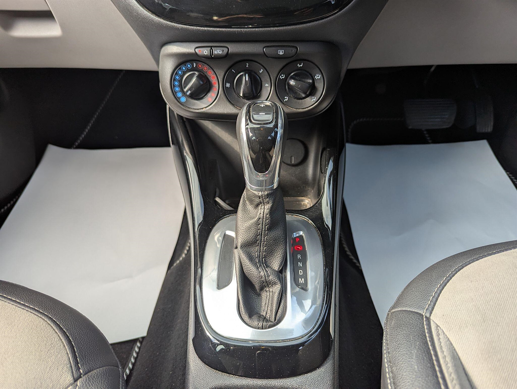2016 Vauxhall Corsa — image 6