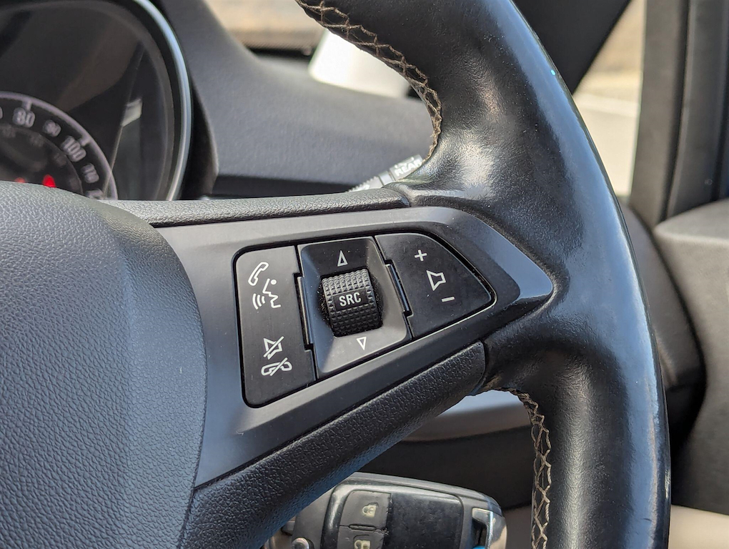 2016 Vauxhall Corsa — image 28