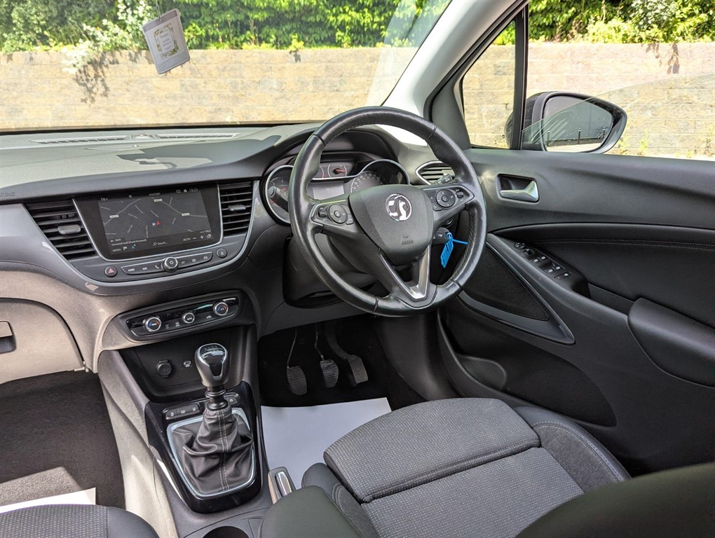 2021 Vauxhall Crossland — image 32