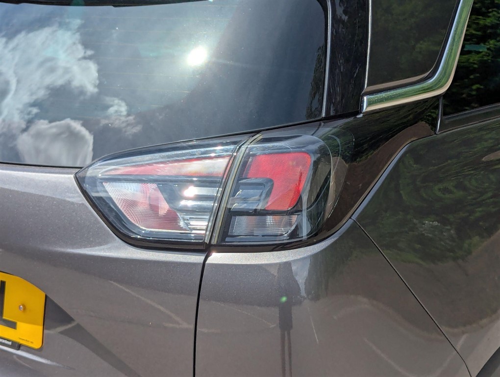 2021 Vauxhall Crossland — image 31