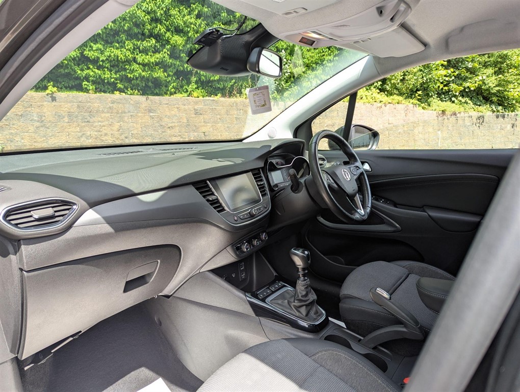 2021 Vauxhall Crossland — image 9