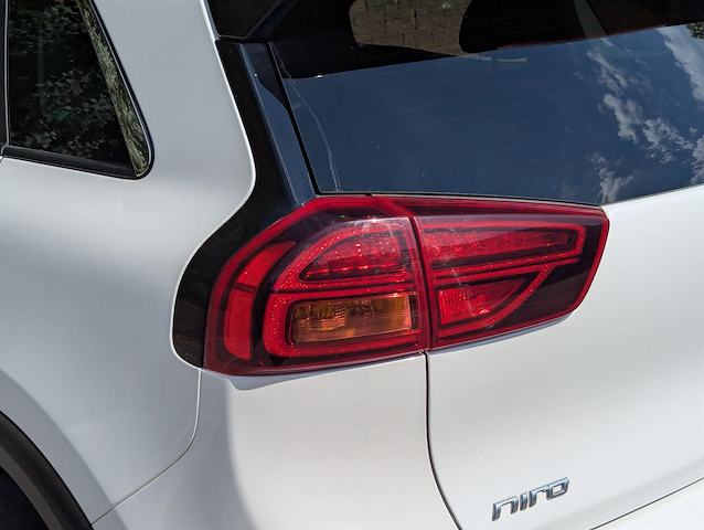 2021 Kia Niro — image 25