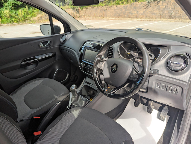 2016 Renault Captur — image 7