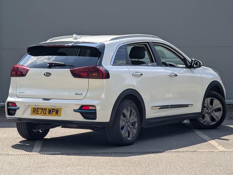 2021 Kia Niro — image 3