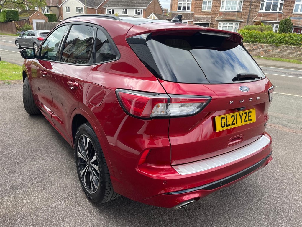Ford Kuga 2.5 EcoBoost Duratec 14.4kWh ST-Line X SUV 5dr Pet