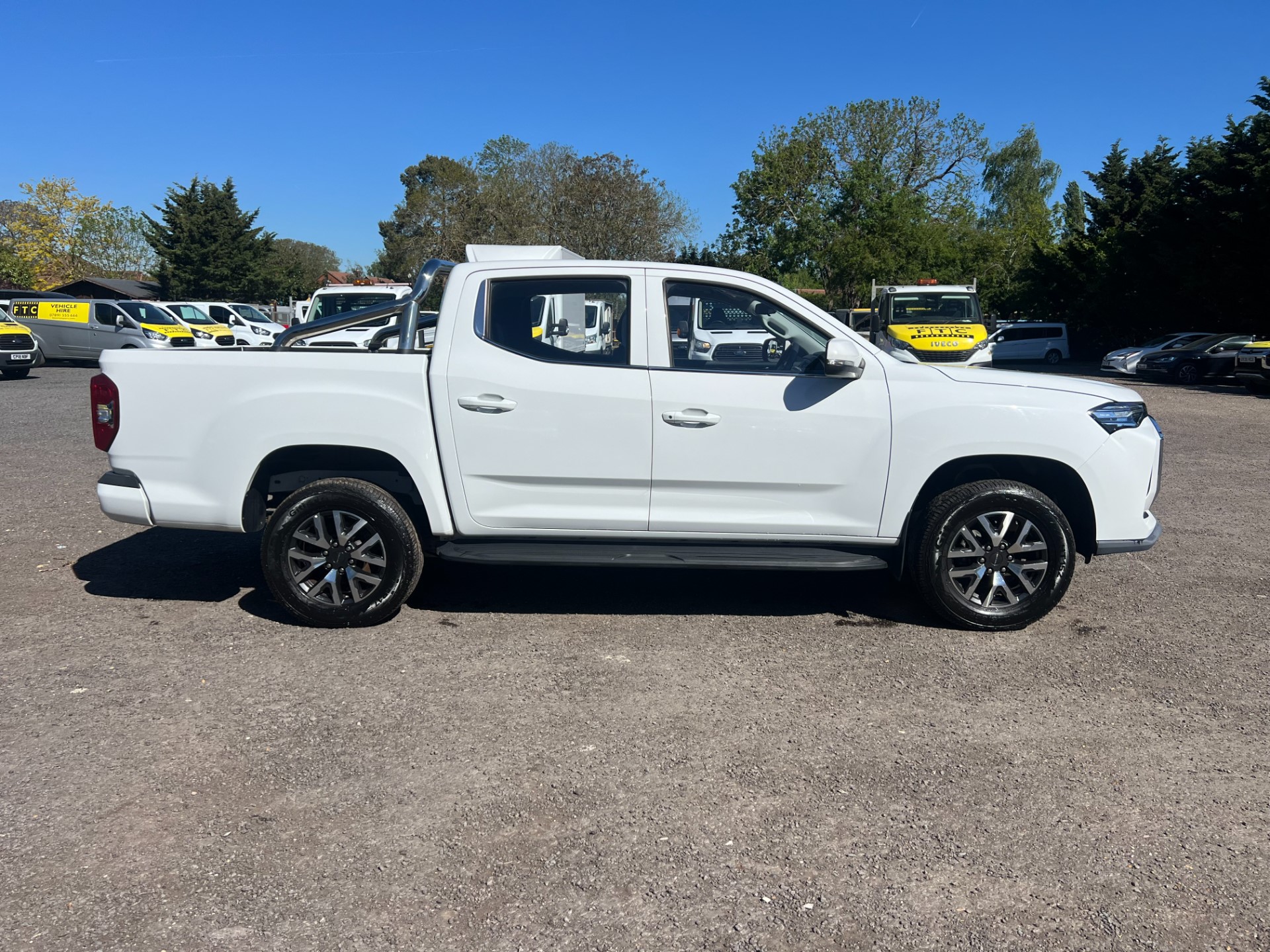 2023 MAXUS T90